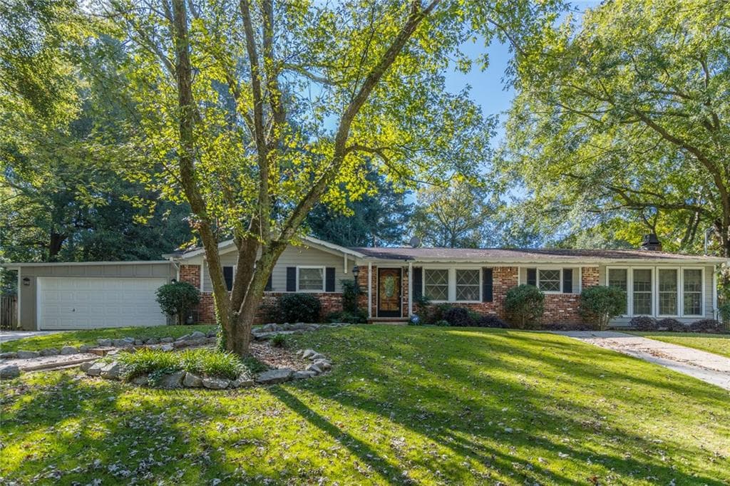 824 Cinderella Way, Decatur, GA 30033 — most recent listing photo