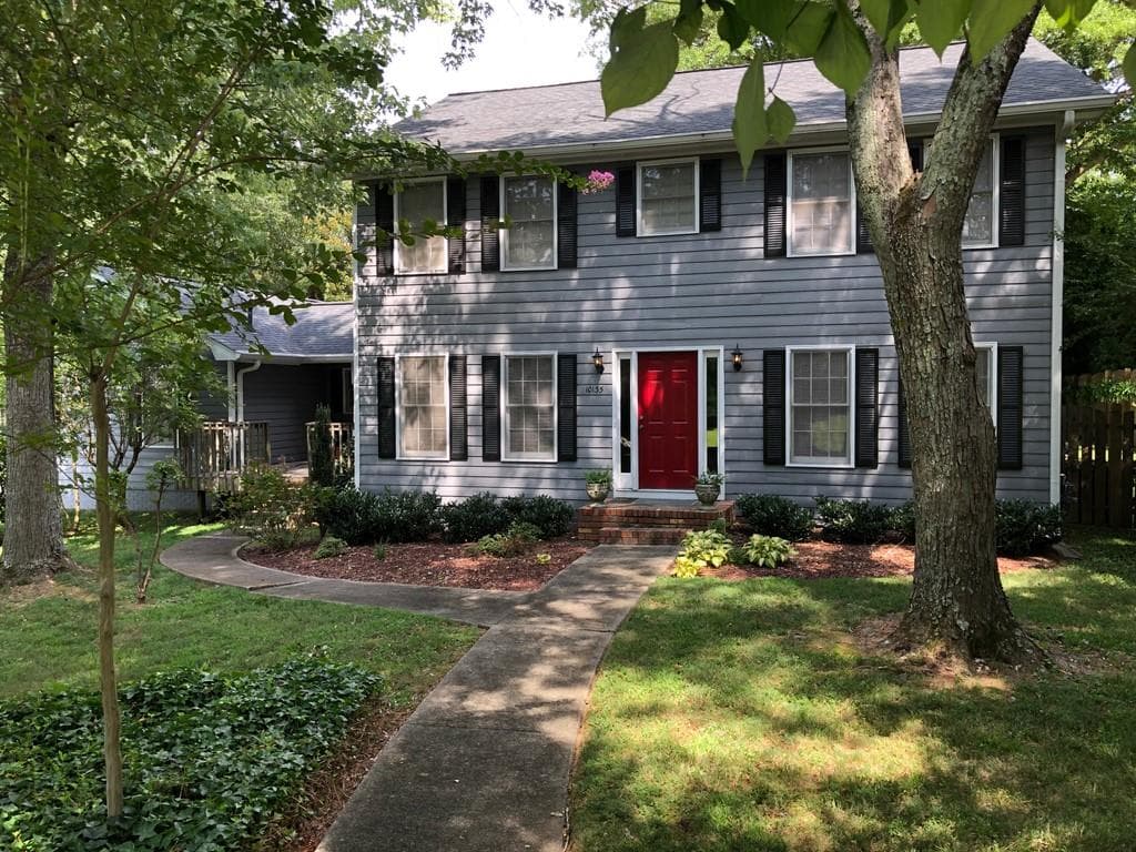 4 bedroom, 3 bathroom, 2,248 sq ft single family residence sold at 10135 N Coleman Road, Roswell, GA 30075