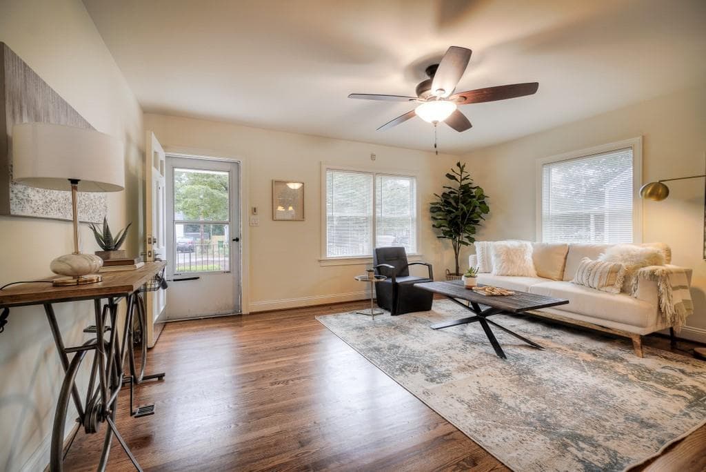 3 bedroom, 2 bathroom, 1,284 sq ft single family residence sold at 783 Livingstone Place, Decatur, GA 30030