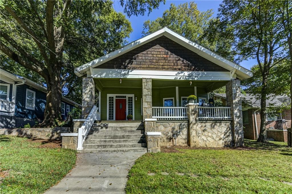 4 bedroom, 2 bathroom, 1,799 sq ft single family residence sold at 1427 Beecher Street, Atlanta, GA 30310