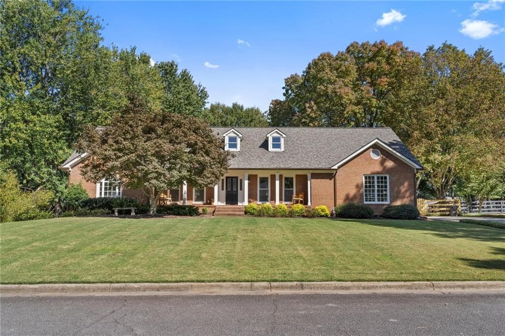 270 Saddle Creek Lane, Roswell, GA 30076 — most recent listing photo