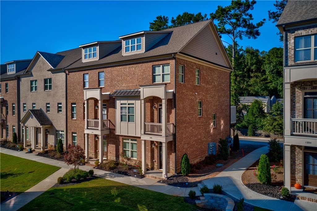 1220 Stone Castle Circle, Smyrna, GA 30080 — most recent listing photo