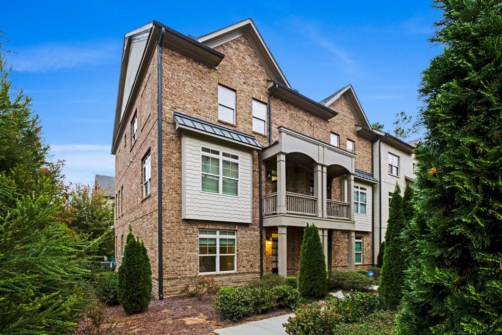 4 bedroom, 4 bathroom, 2,518 sq ft townhouse sold at 317 Garland Woods Court, Smyrna, GA 30080