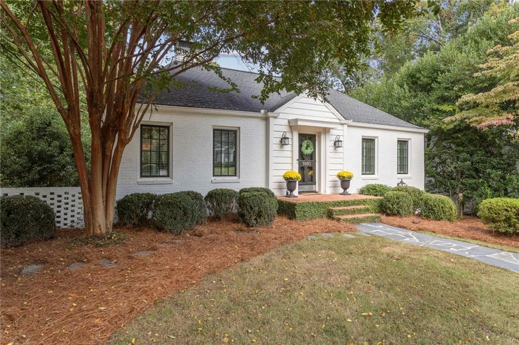 3 bedroom, 2 bathroom, 2,503 sq ft single family residence sold at 1880 Greystone Road, Atlanta, GA 30318