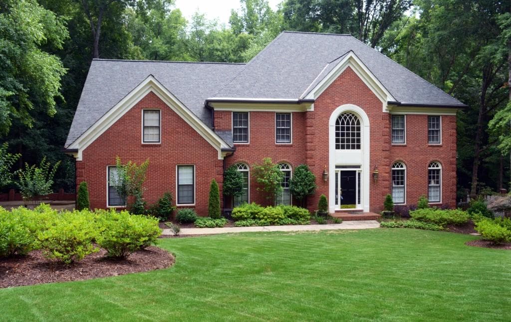 5 bedroom, 5 bathroom, 3,405 sq ft single family residence sold at 1615 Northcliff Trace, Roswell, GA 30076