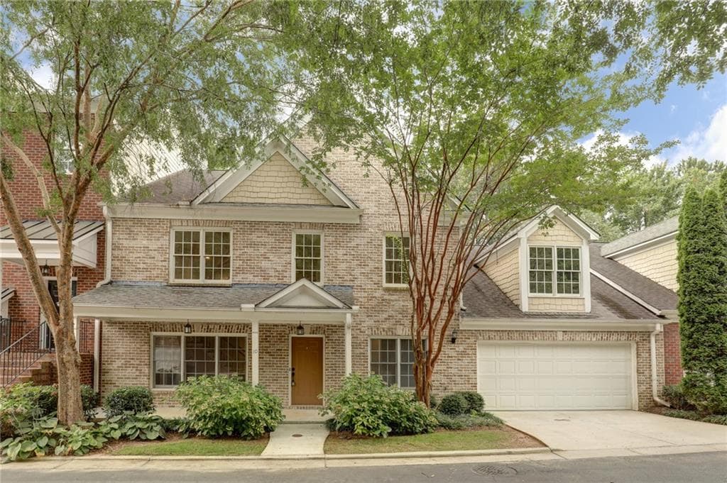 3 bedroom, 2 bathroom, 2,762 sq ft townhouse sold at 10090 Jones Bridge Road 10, Alpharetta, GA 30022