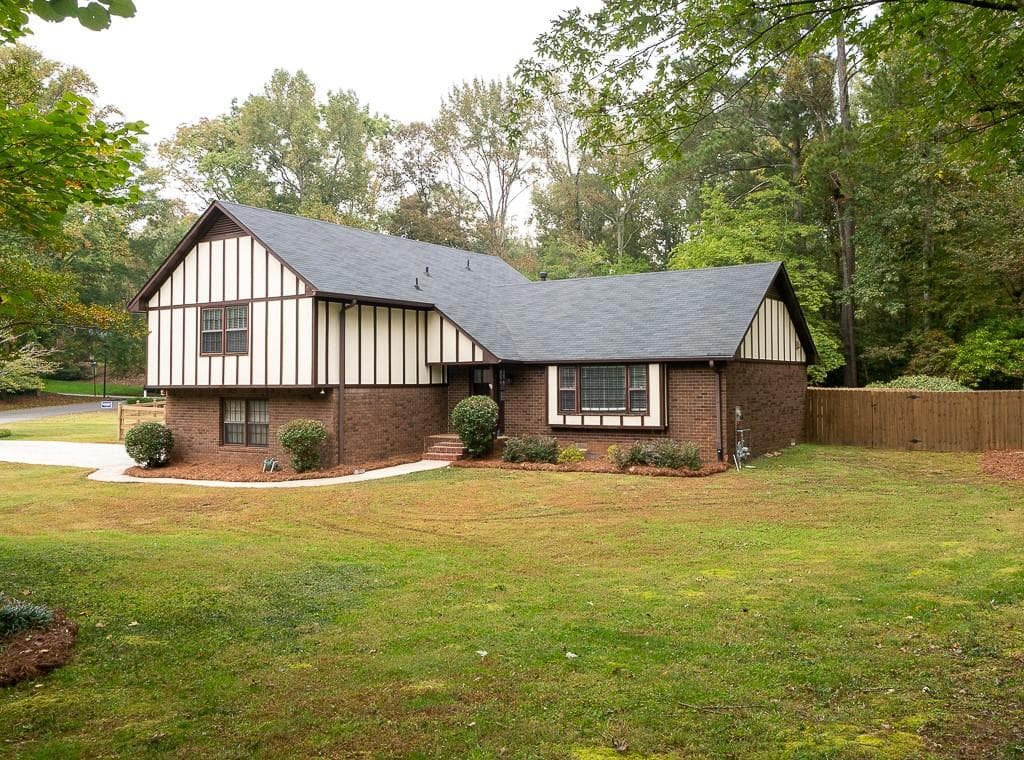 4 bedroom, 3 bathroom, 2,218 sq ft single family residence sold at 1942 Clinton Drive, Marietta, GA 30062