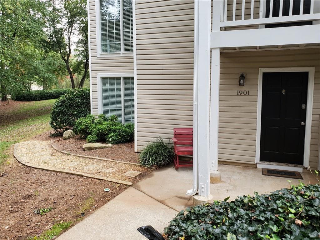 2 bedroom, 1 bathroom, 1,097 sq ft condominium sold at 1901 Countryside Place, Smyrna, GA 30080