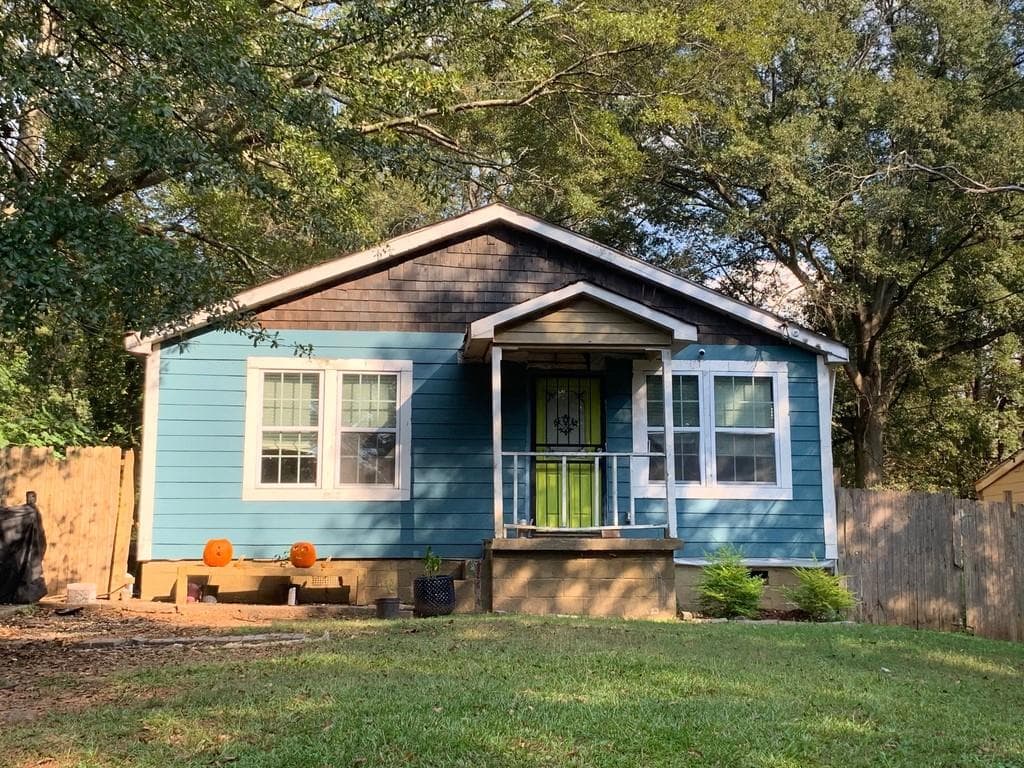 3 bedroom, 1 bathroom, 1,148 sq ft single family residence sold at 1150 Mayland Circle, Atlanta, GA 30310