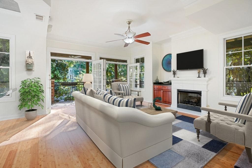 2 bedroom, 3 bathroom, 1,652 sq ft condominium sold at 850 Piedmont Avenue 3122, Atlanta, GA 30308
