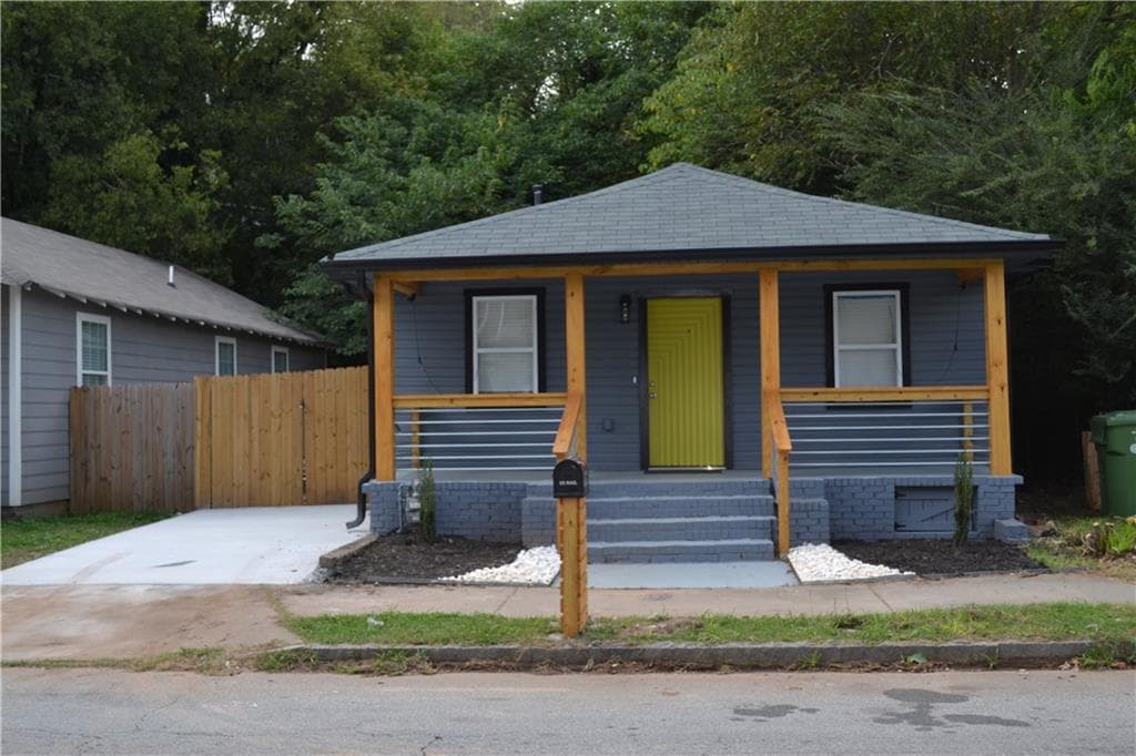 3 bedroom, 2 bathroom, 1,000 sq ft single family residence sold at 1149 Mcdaniel Street, Atlanta, GA 30310