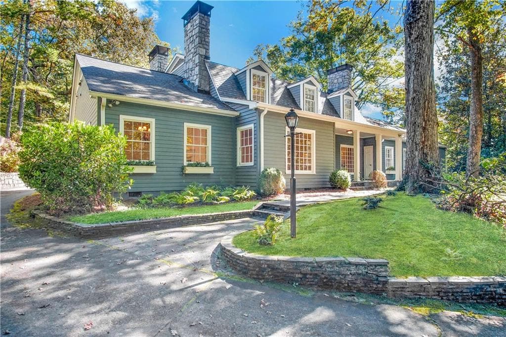6 bedroom, 6 bathroom single family residence sold at 4087 Beechwood Drive, Atlanta, GA 30327