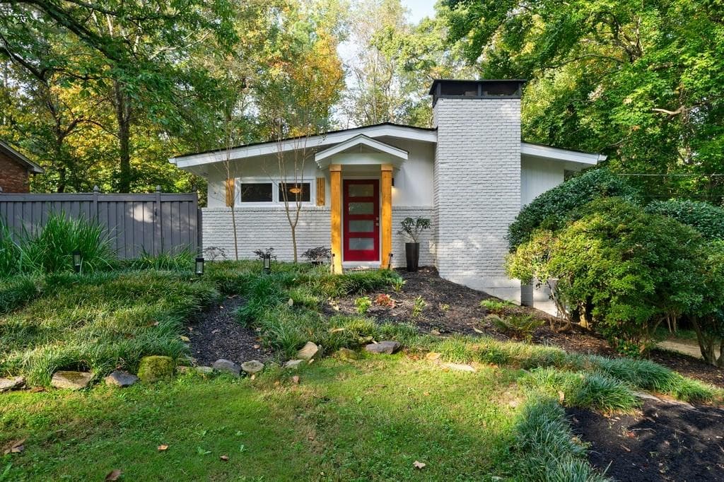 2741 Cove Circle, Brookhaven, GA 30319 — most recent listing photo