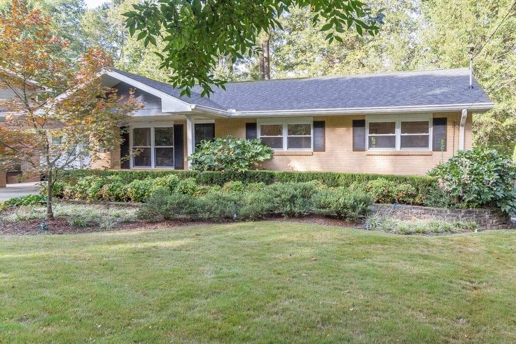 3 bedroom, 2 bathroom, 1,293 sq ft single family residence sold at 1320 Talcott Place, Decatur, GA 30033