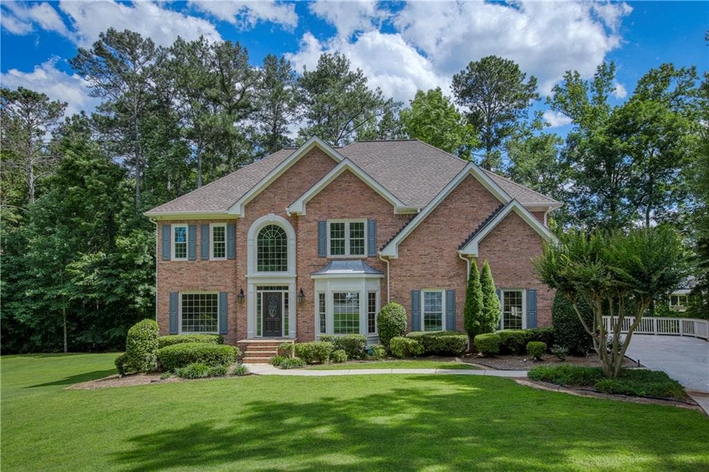 6 bedroom, 4 bathroom, 4,642 sq ft single family residence sold at 275 Thompson Springs Drive, Alpharetta, GA 30004