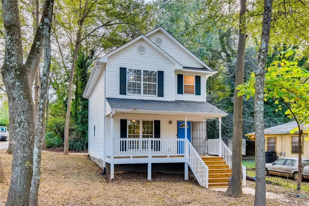 3 bedroom, 3 bathroom single family residence sold at 1348 Plaza Avenue, Atlanta, GA 30310