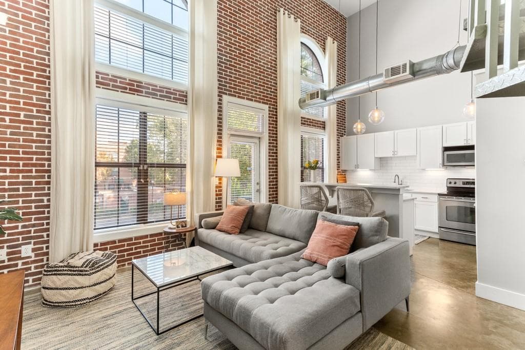 2 bedroom, 2 bathroom, 1,002 sq ft condominium sold at 791 Wylie Street 1112, Atlanta, GA 30316