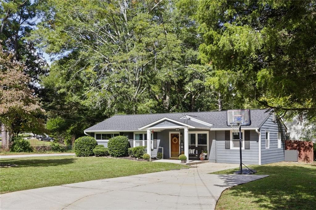 3 bedroom, 1 bathroom, 1,190 sq ft single family residence sold at 3020 Brook Drive, Decatur, GA 30033