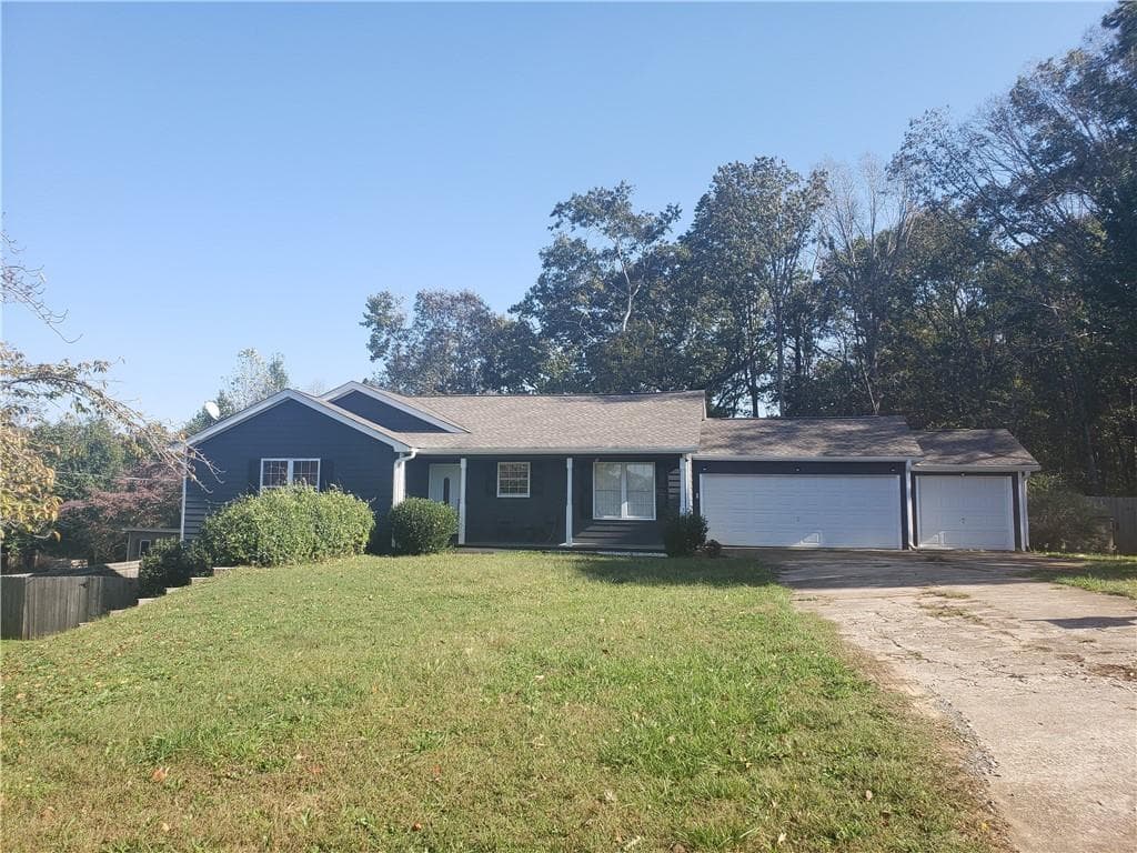 4 bedroom, 3 bathroom, 2,752 sq ft single family residence sold at 2670 Highland Park Drive, Gainesville, GA 30506