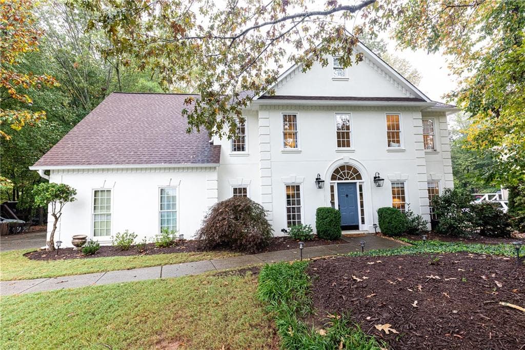 4 bedroom, 4 bathroom, 2,700 sq ft single family residence sold at 490 Laurian View Court, Roswell, GA 30075
