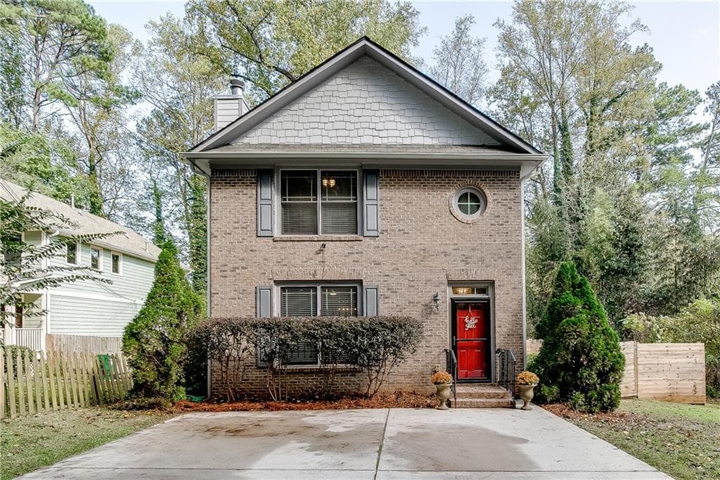3 bedroom, 3 bathroom, 2,349 sq ft single family residence sold at 1864 La Mesa Lane, Decatur, GA 30032