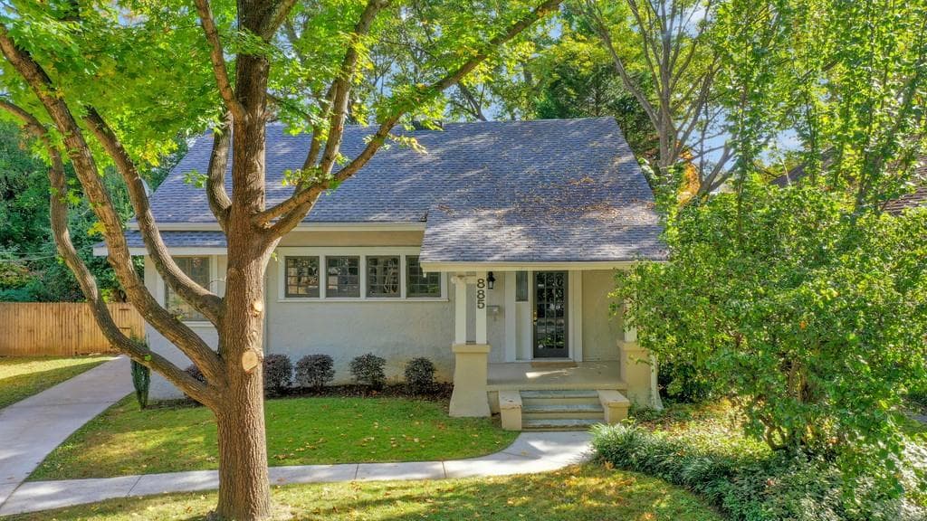 2 bedroom, 2 bathroom, 1,861 sq ft single family residence sold at 885 Monroe Circle, Atlanta, GA 30308