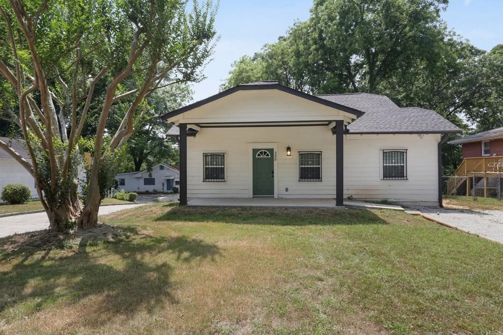 3 bedroom, 2 bathroom, 1,292 sq ft single family residence sold at 380 Chappell Road, Atlanta, GA 30318