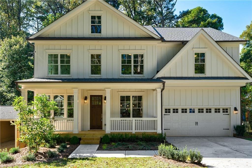 5 bedroom, 4 bathroom, 3,200 sq ft single family residence sold at 1668 Beacon Hill Boulevard, Atlanta, GA 30329
