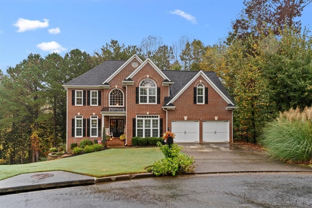 6 bedroom, 4 bathroom, 4,558 sq ft single family residence sold at 3610 Olde Prestwick Court, Woodstock, GA 30189