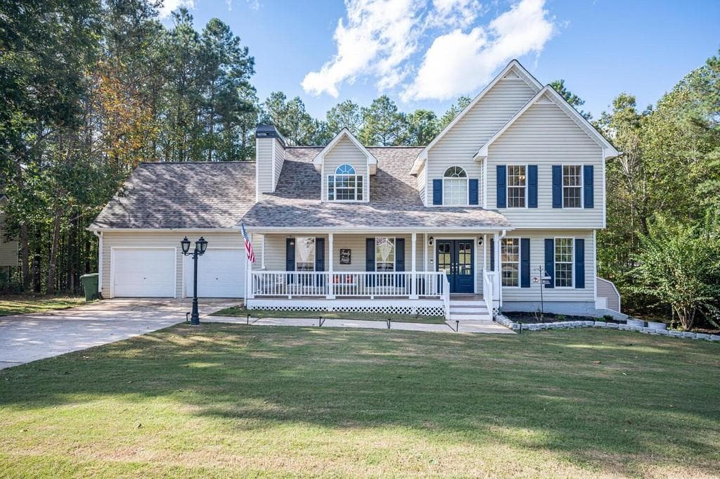 3 bedroom, 3 bathroom, 2,083 sq ft single family residence sold at 125 Severn Way, Dallas, GA 30132