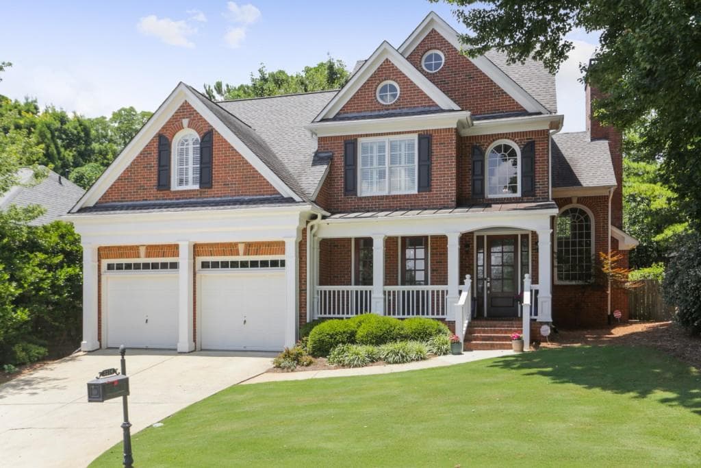 4 bedroom, 3 bathroom, 2,948 sq ft single family residence sold at 3216 Millwood Trail, Smyrna, GA 30080