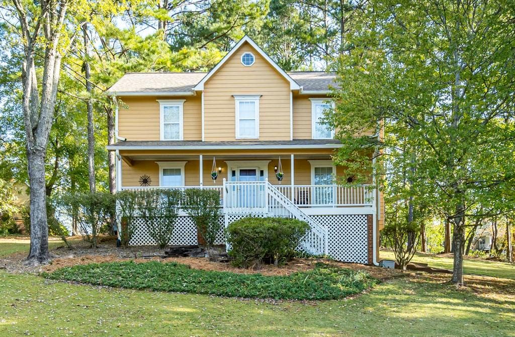 3 bedroom, 3 bathroom, 1,740 sq ft single family residence sold at 1894 Falcon Wood Way, Marietta, GA 30066