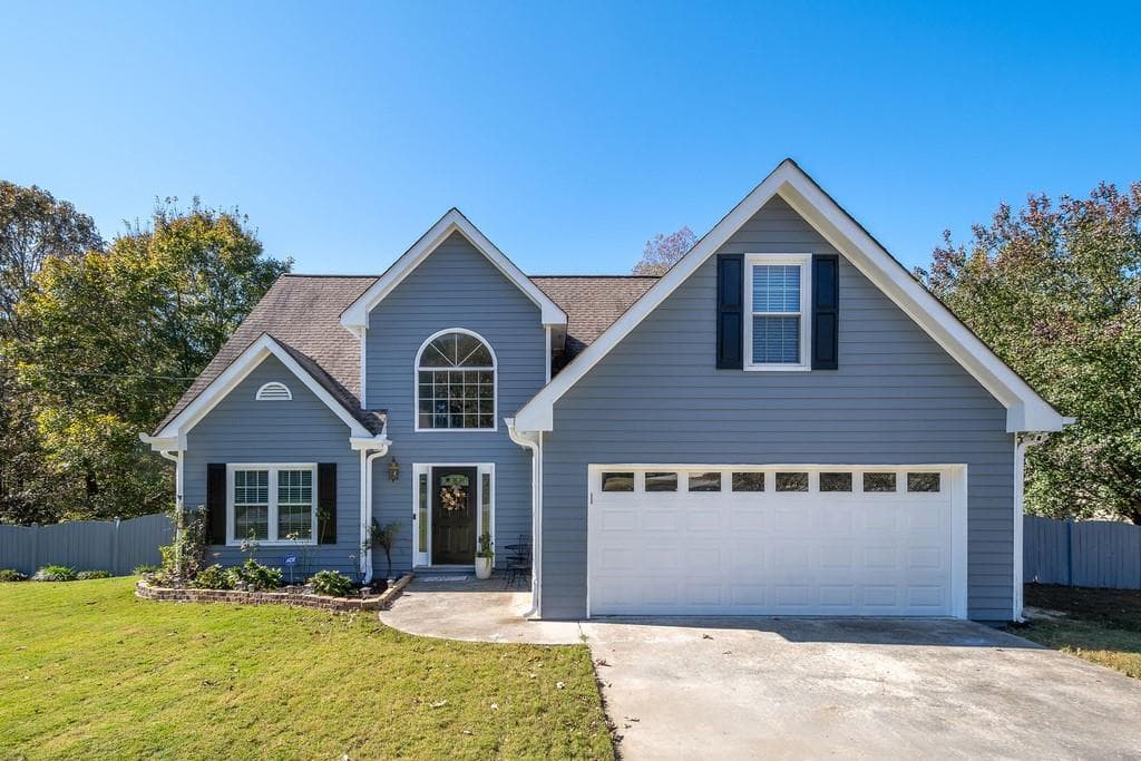 4 bedroom, 3 bathroom, 1,850 sq ft single family residence sold at 2200 Brandon Acres Drive, Buford, GA 30519