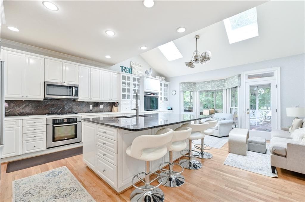5 bedroom, 5 bathroom, 4,800 sq ft single family residence sold at 3830 Ashford Knolls, Brookhaven, GA 30319
