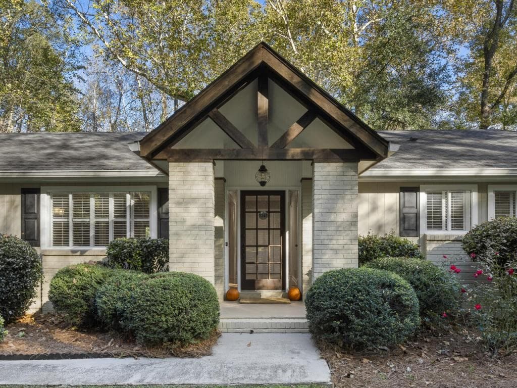 3 bedroom, 2 bathroom, 2,613 sq ft single family residence sold at 5245 Mount Vernon Parkway, Atlanta, GA 30327