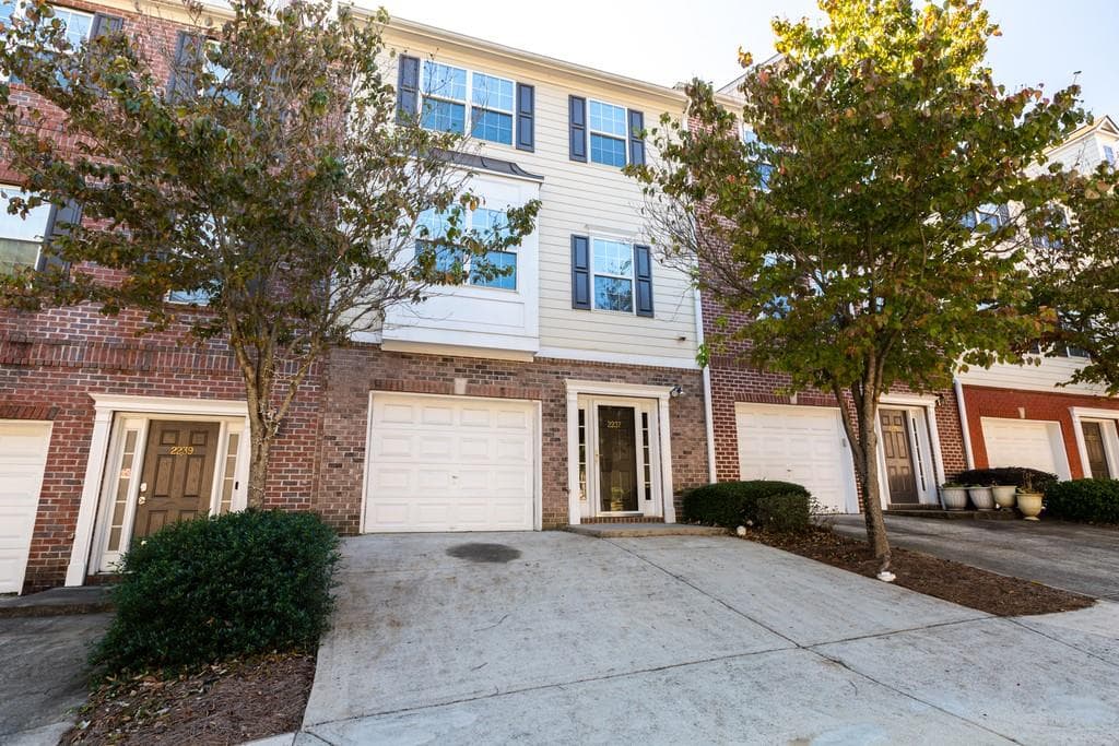 4 bedroom, 4 bathroom, 2,269 sq ft townhouse sold at 2237 Leicester Way, Atlanta, GA 30316