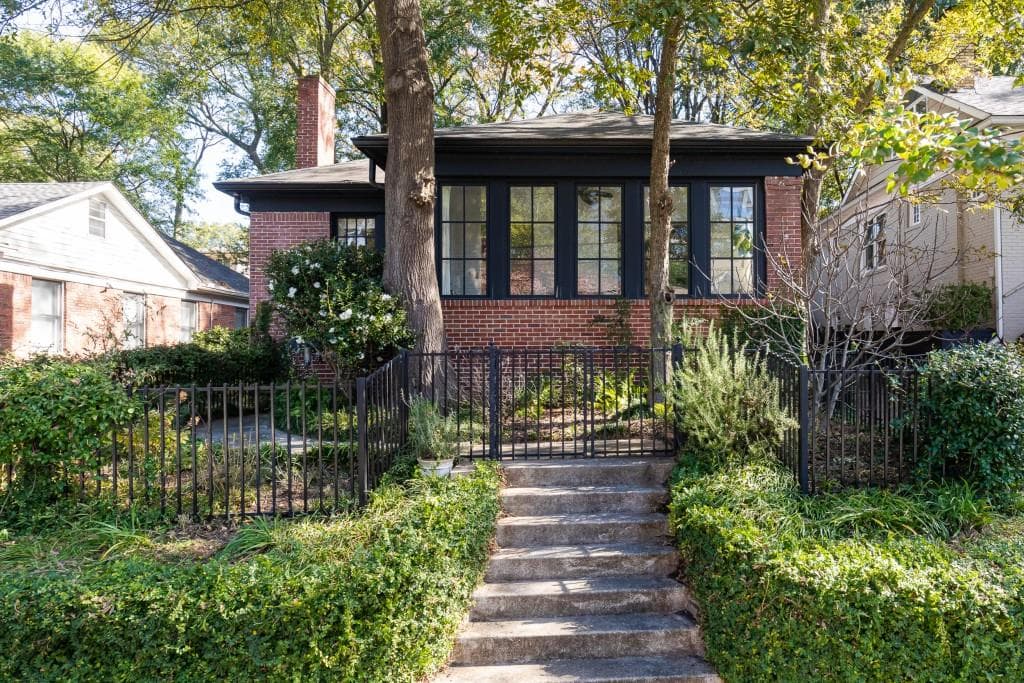 2 bedroom, 2 bathroom, 1,565 sq ft single family residence sold at 643 Somerset Terrace, Atlanta, GA 30306
