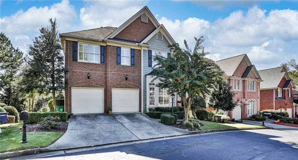 3 bedroom, 3 bathroom, 3,200 sq ft single family residence sold at 1015 Wescott Lane, Brookhaven, GA 30319