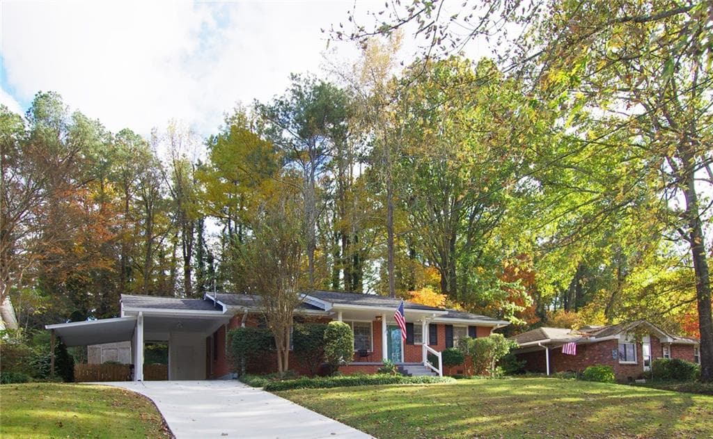 3 bedroom, 2 bathroom, 1,118 sq ft single family residence sold at 899 Gaylemont Circle, Decatur, GA 30033