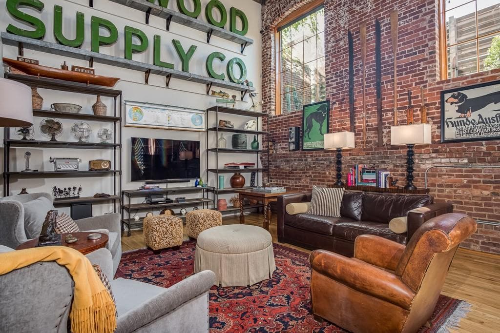 2 bedroom, 2 bathroom, 2,000 sq ft condominium sold at 490 Marietta Street 104, Atlanta, GA 30313