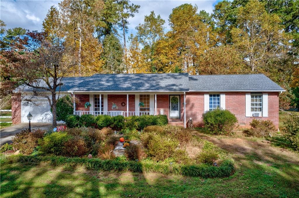 860 Regency Court, Lawrenceville, GA 30044 — most recent listing photo