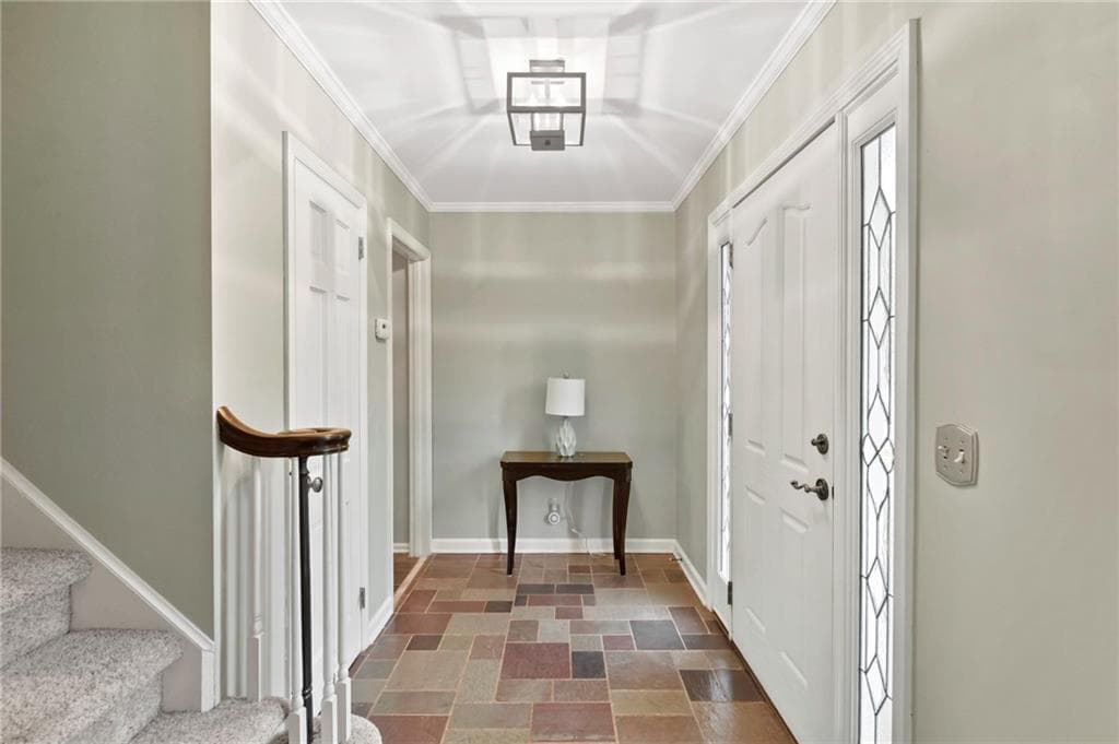 570 Wyncourtney Drive, Sandy Springs, GA 30328 — most recent listing photo