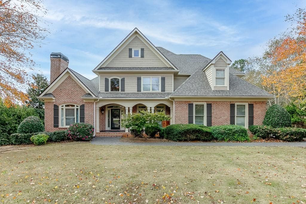 5 bedroom, 6 bathroom, 5,953 sq ft single family residence sold at 2512 Autumn Maple Drive, Braselton, GA 30517