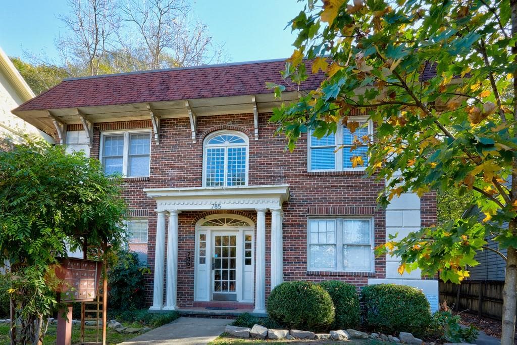 1 bedroom, 1 bathroom, 608 sq ft condominium sold at 785 Ponce de Leon Place 6, Atlanta, GA 30306