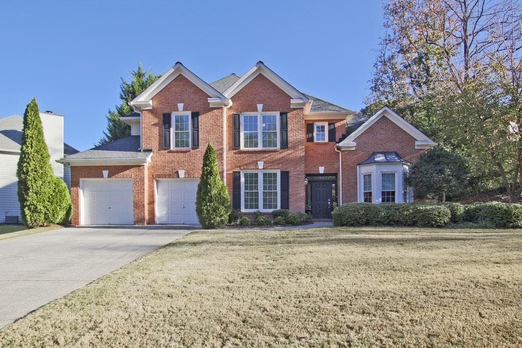 4 bedroom, 3 bathroom, 2,606 sq ft single family residence sold at 520 Willowbrook Run, Alpharetta, GA 30022