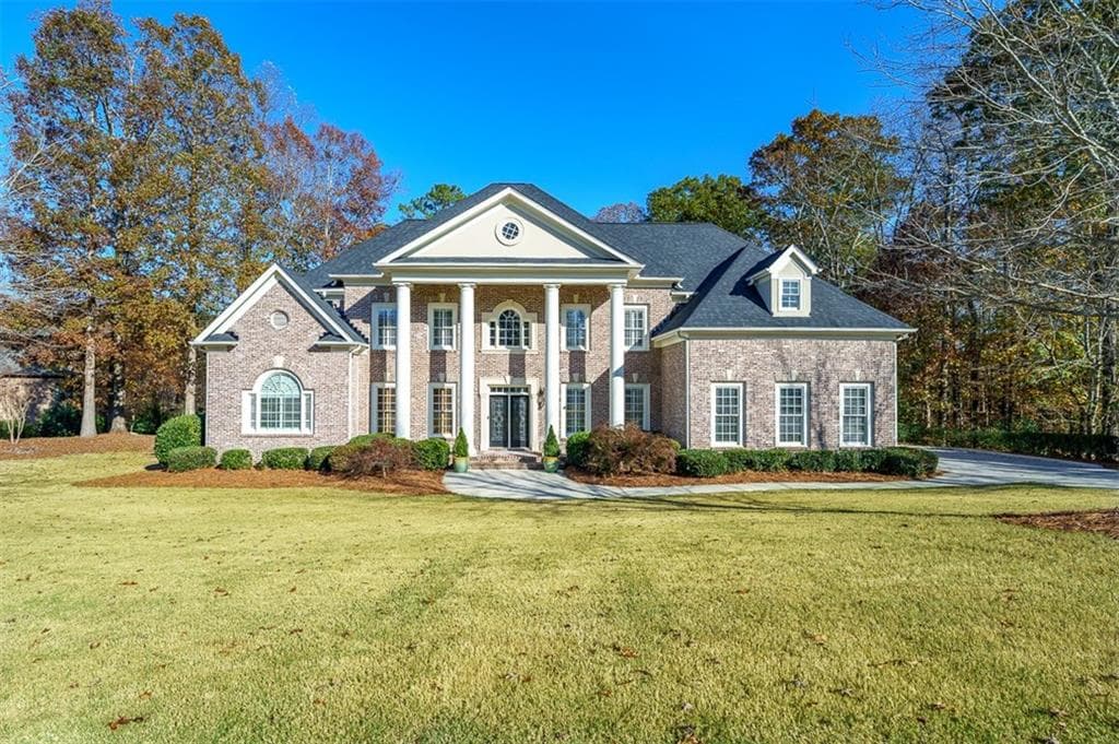 6 bedroom, 7 bathroom, 7,296 sq ft single family residence sold at 1700 Eversedge Drive, Alpharetta, GA 30009