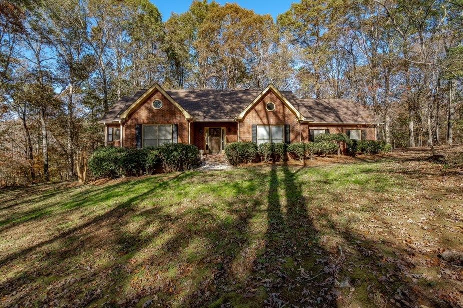 4 bedroom, 3 bathroom, 2,453 sq ft single family residence sold at 2796 Jan Drive, Douglasville, GA 30135