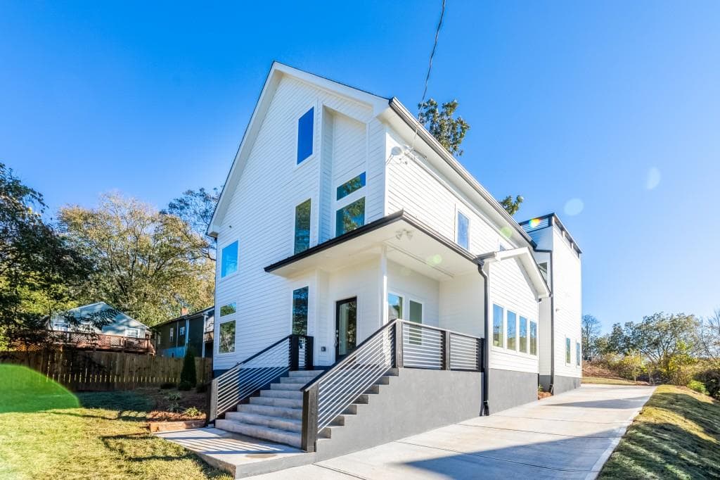 5 bedroom, 5 bathroom, 3,200 sq ft single family residence sold at 221 Bass Street, Atlanta, GA 30315