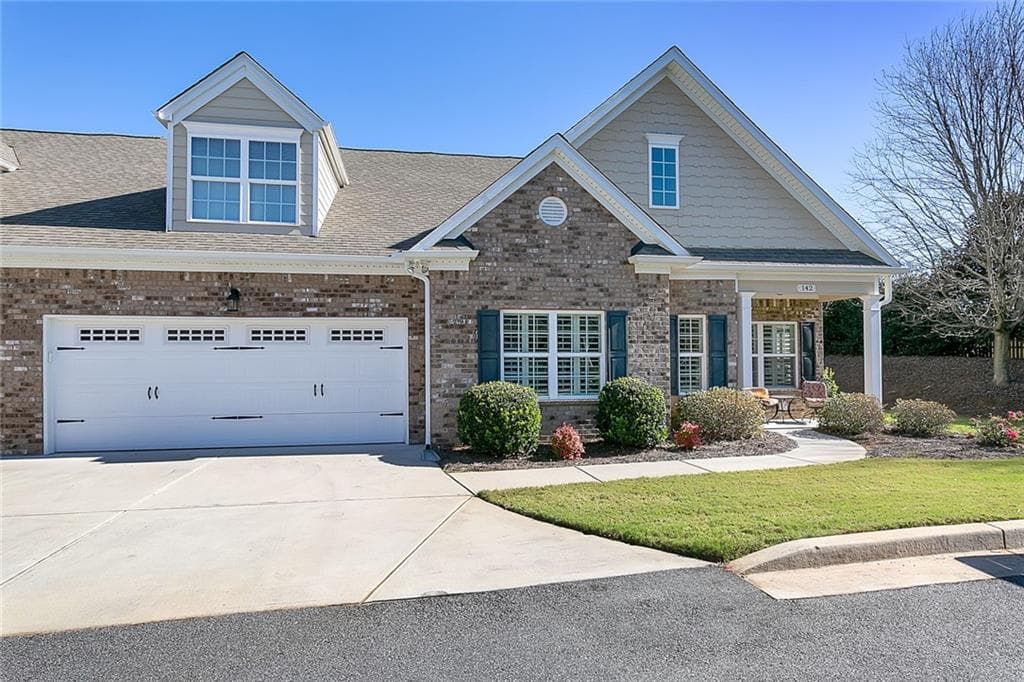 2 bedroom, 3 bathroom, 1,874 sq ft condominium sold at 3601 Canton Road 142, Marietta, GA 30066