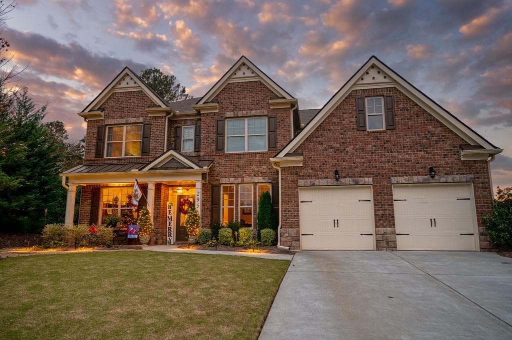 5 bedroom, 4 bathroom, 3,828 sq ft single family residence sold at 2955 Pleasant Valley Trail, Cumming, GA 30028